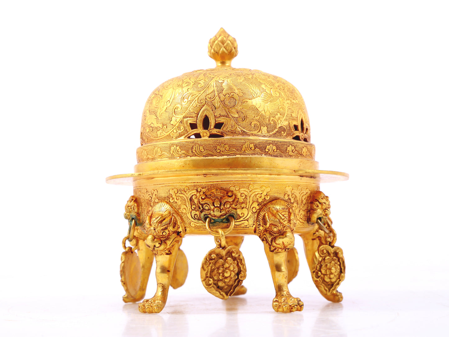 An exquisite gilt bronze censer with lotus, auspicious and animal patterns and a lid