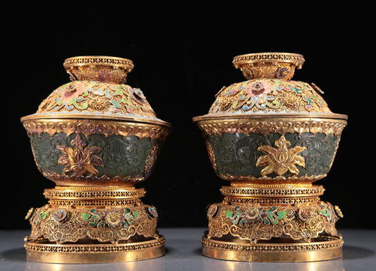 Precious Pair Of Jasper Gold-Mounted 'Scrolling Lotus' Bowls And Covers With Gilt-Silver Blueing 'Flower' Stands