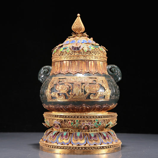 A Precious Jasper Gold-Mounted 'Animal Mask' Ram-Handled Jar With A Gilt-Silver Blueing 'Flower' Cover And Stand