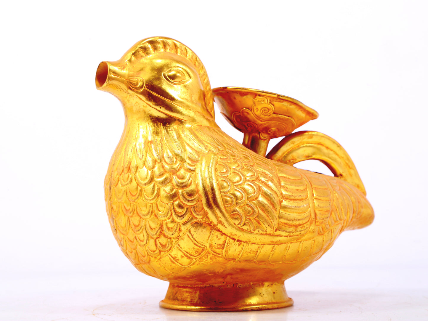 A pair of exquisite gilt bronze bird-shaped ewers