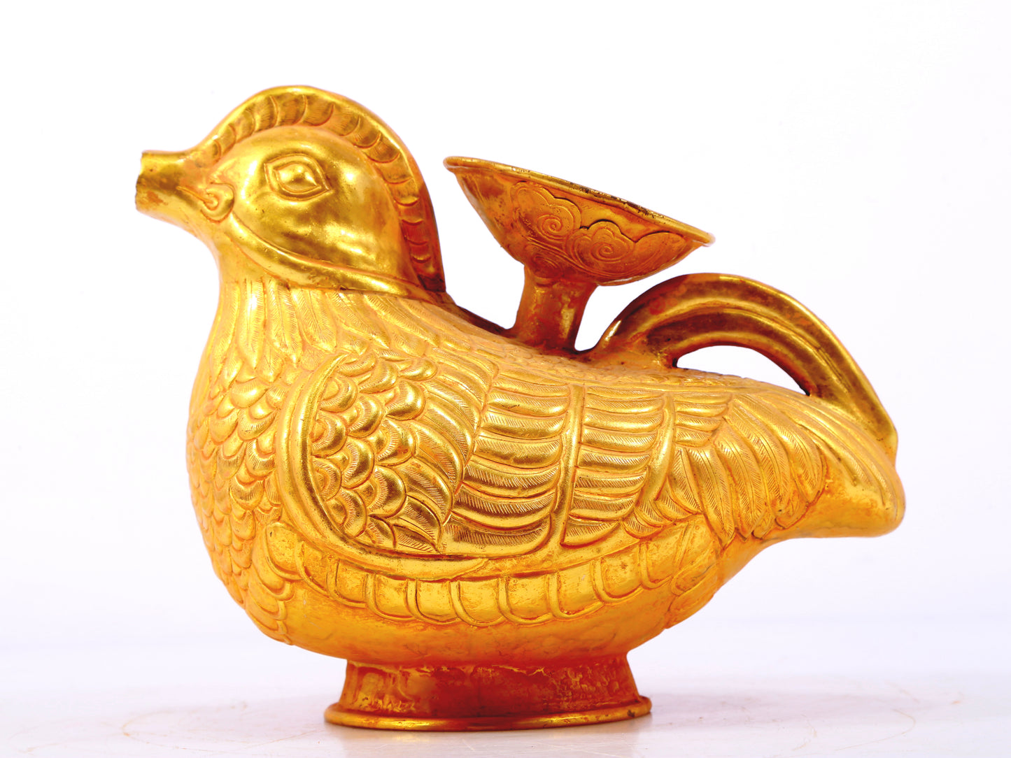 A pair of exquisite gilt bronze bird-shaped ewers