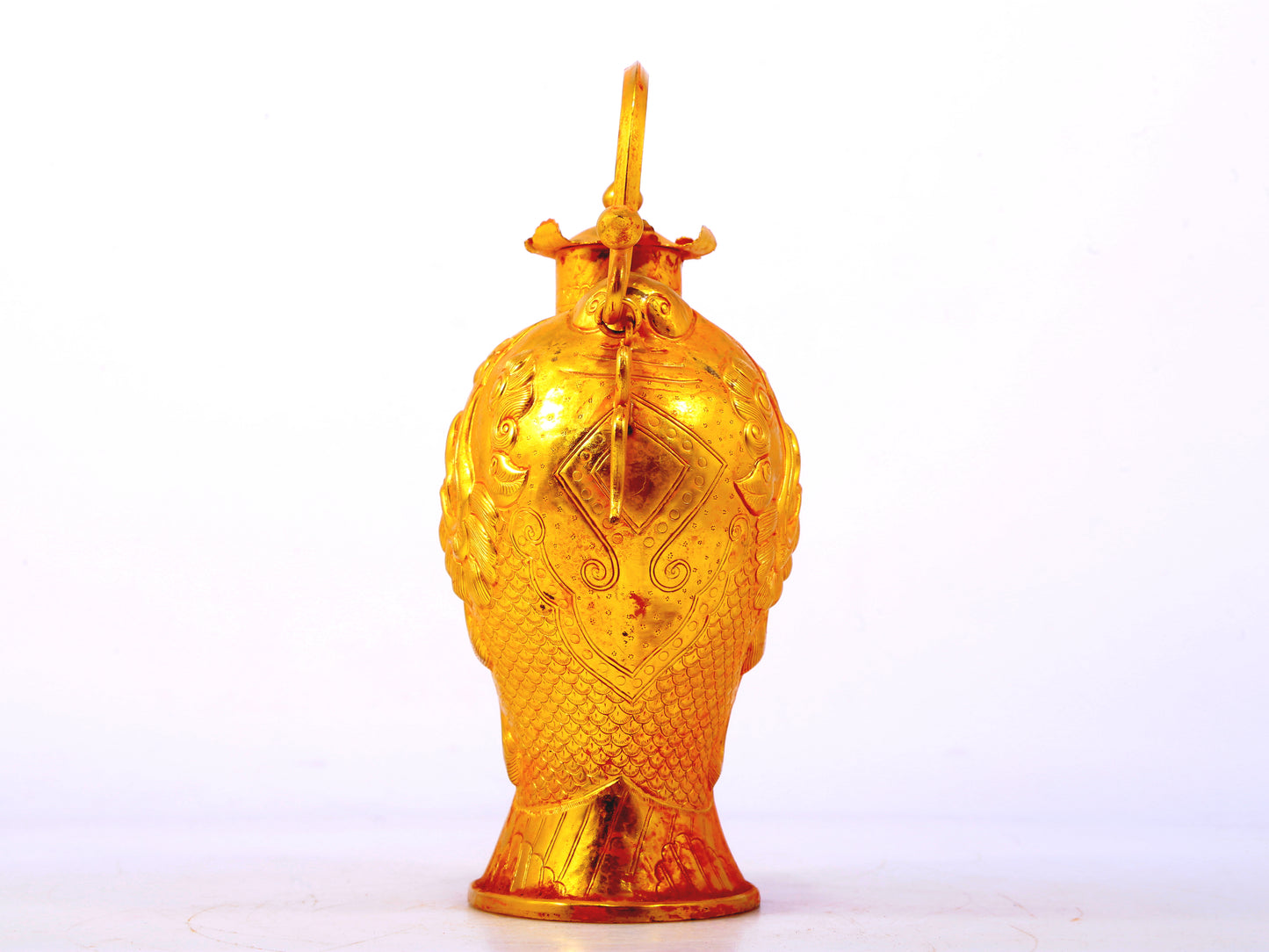 An exquisite gilt bronze fish-shaped bottle,