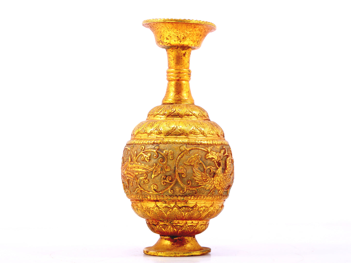 An exquisite gilt bronze vase with lotus and phoenix patterns wrapped around branches