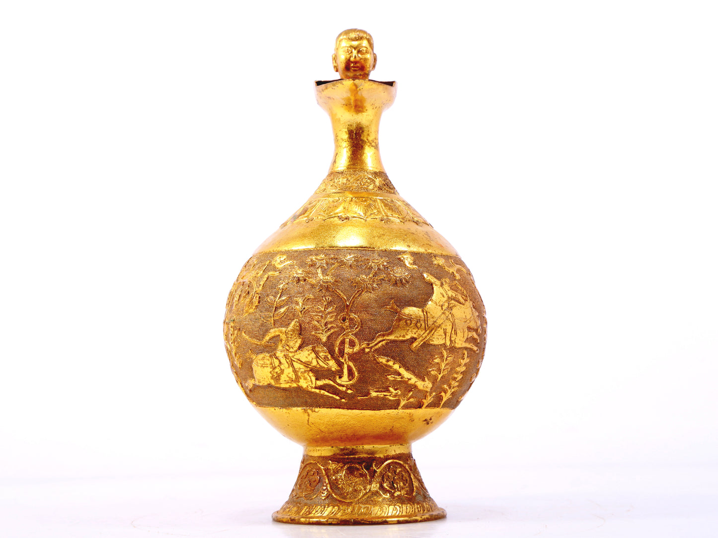 An exquisite gilt bronze hunting ewer