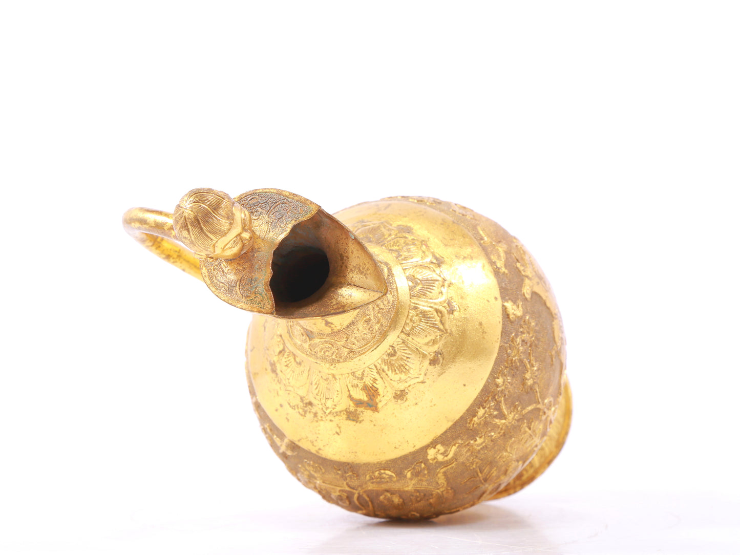 An exquisite gilt bronze hunting ewer