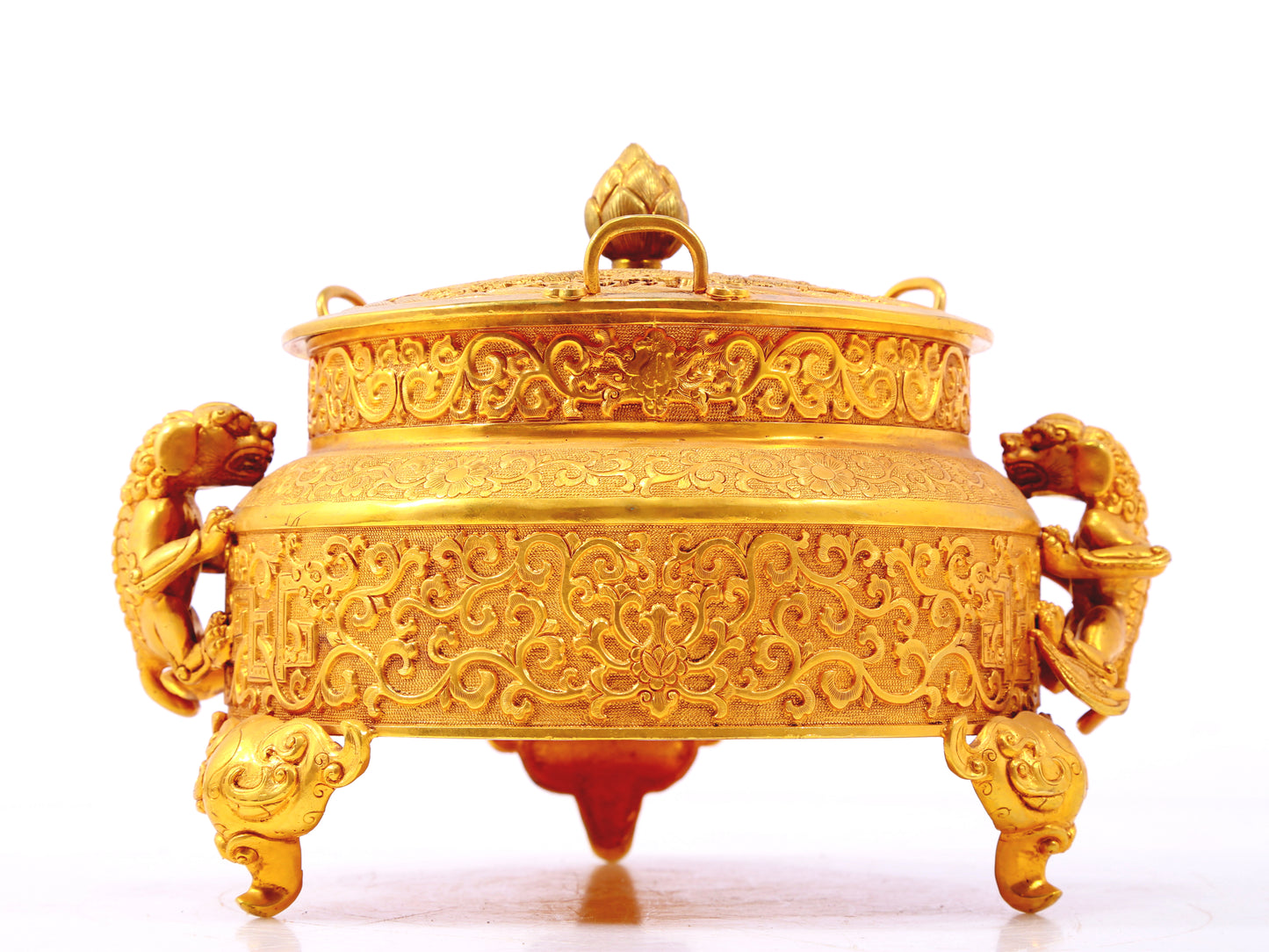 An exquisite gilt bronze censer with two ears and three legs inlaid with hundreds of treasures and lotus pattern, with a lid.