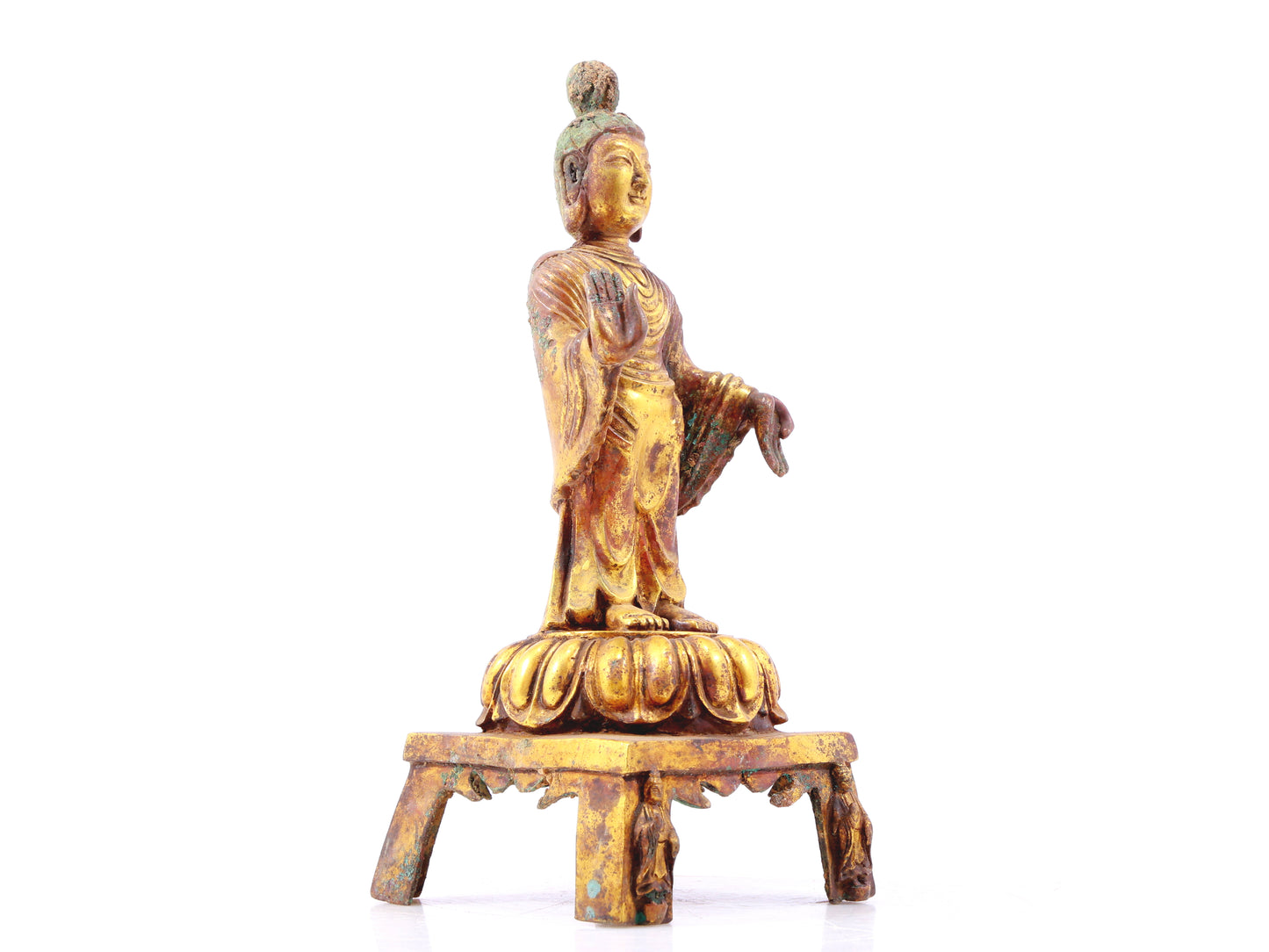 A serene gilt-bronze Tathagata statue