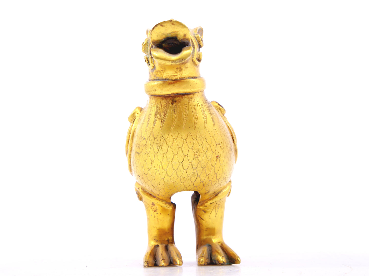 An exquisite gilt bronze animal ornament