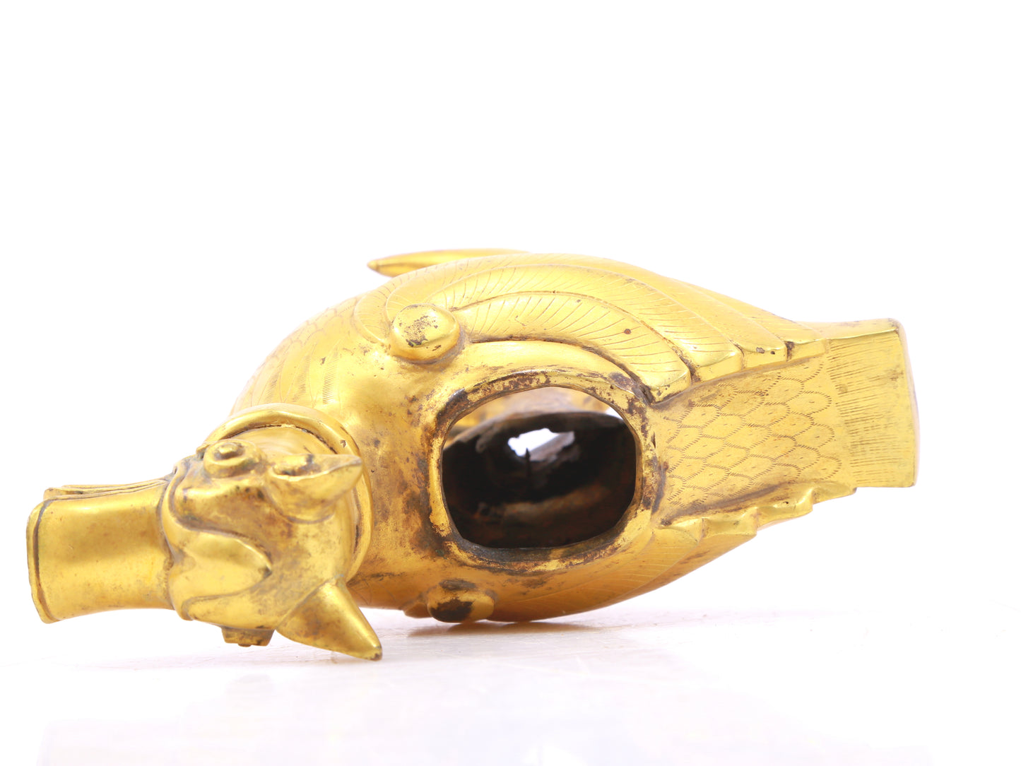 An exquisite gilt bronze animal ornament