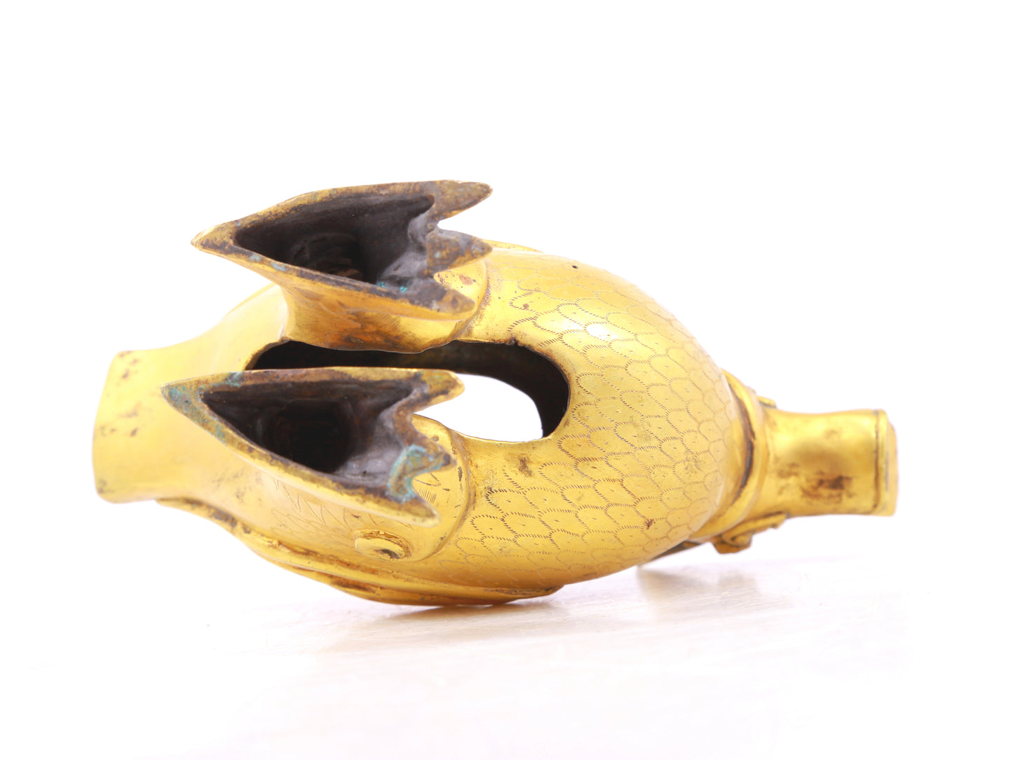 An exquisite gilt bronze animal ornament