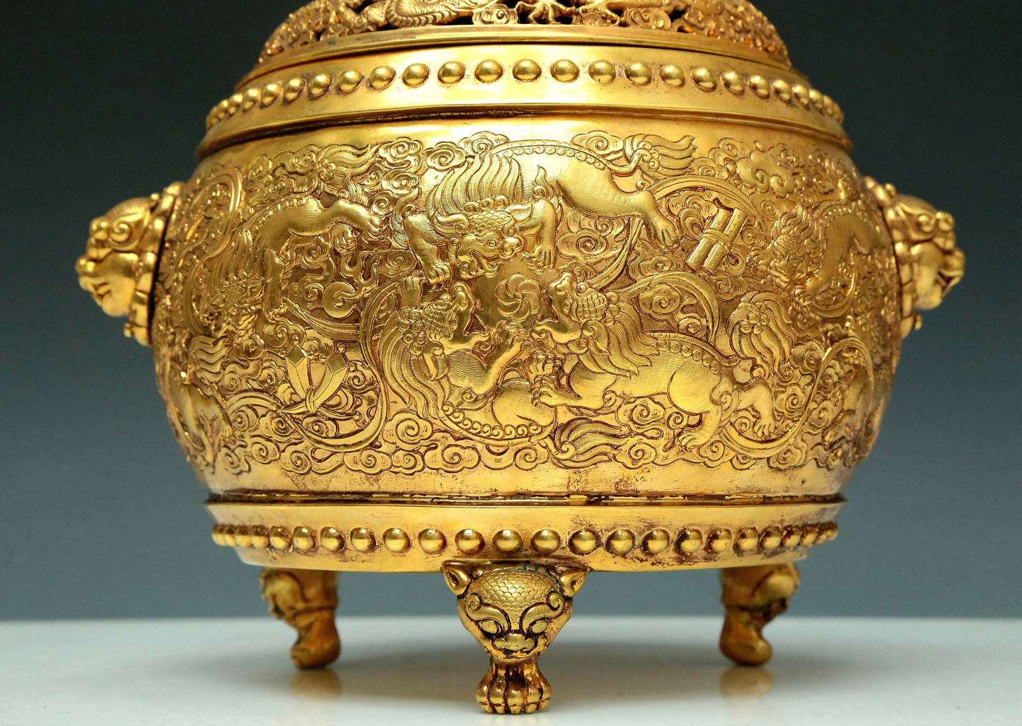 A Magnificent Gilt-Bronze 'Lion& Auspicious Cloud' Tripod Censer And Cover