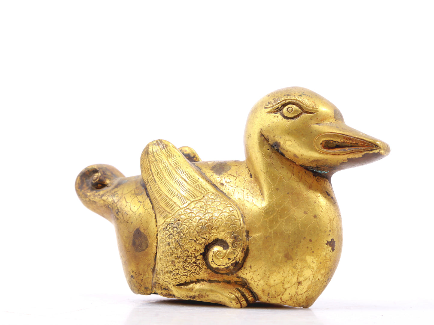 A pair of exquisite gilt bronze ducks