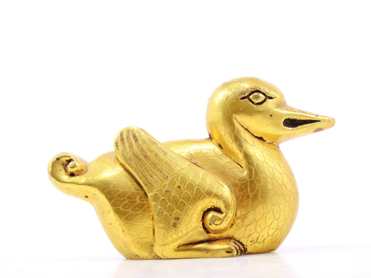 A pair of exquisite gilt bronze ducks