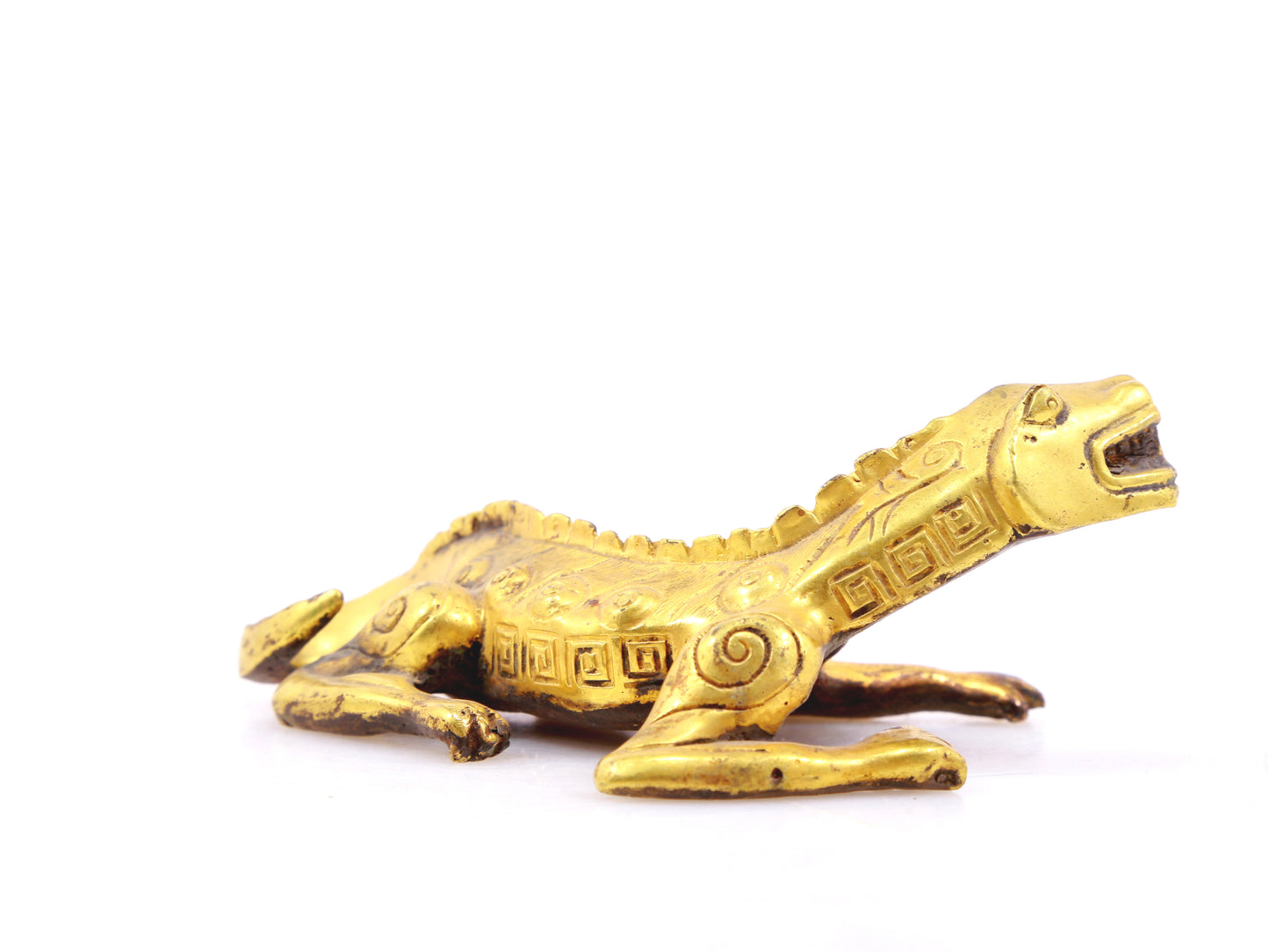 An exquisite gilt bronze animal ornament