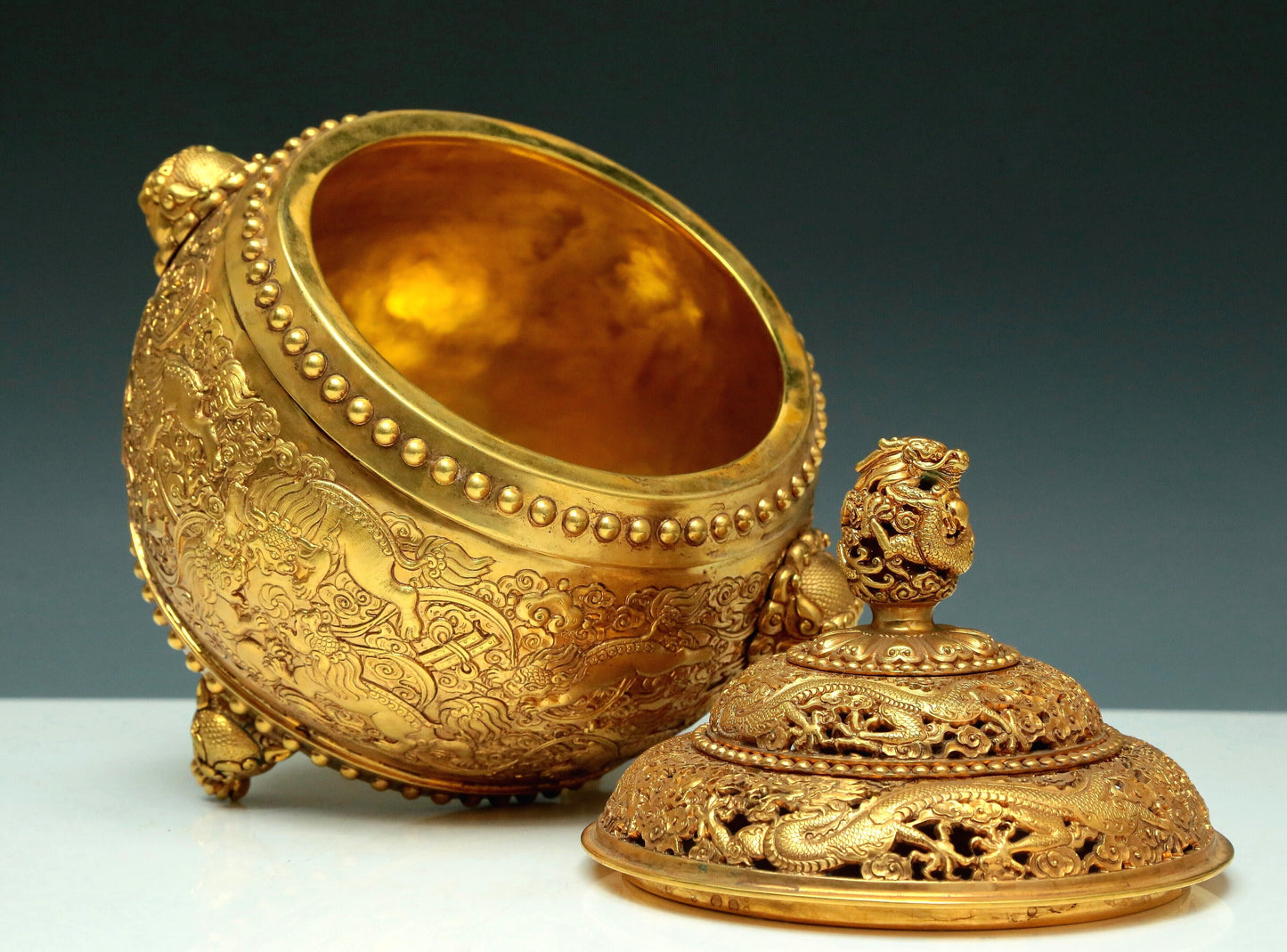 A Magnificent Gilt-Bronze 'Lion& Auspicious Cloud' Tripod Censer And Cover