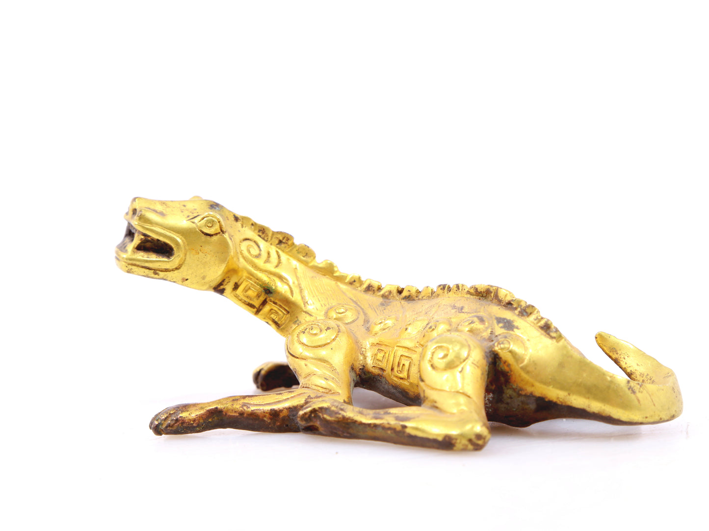 An exquisite gilt bronze animal ornament