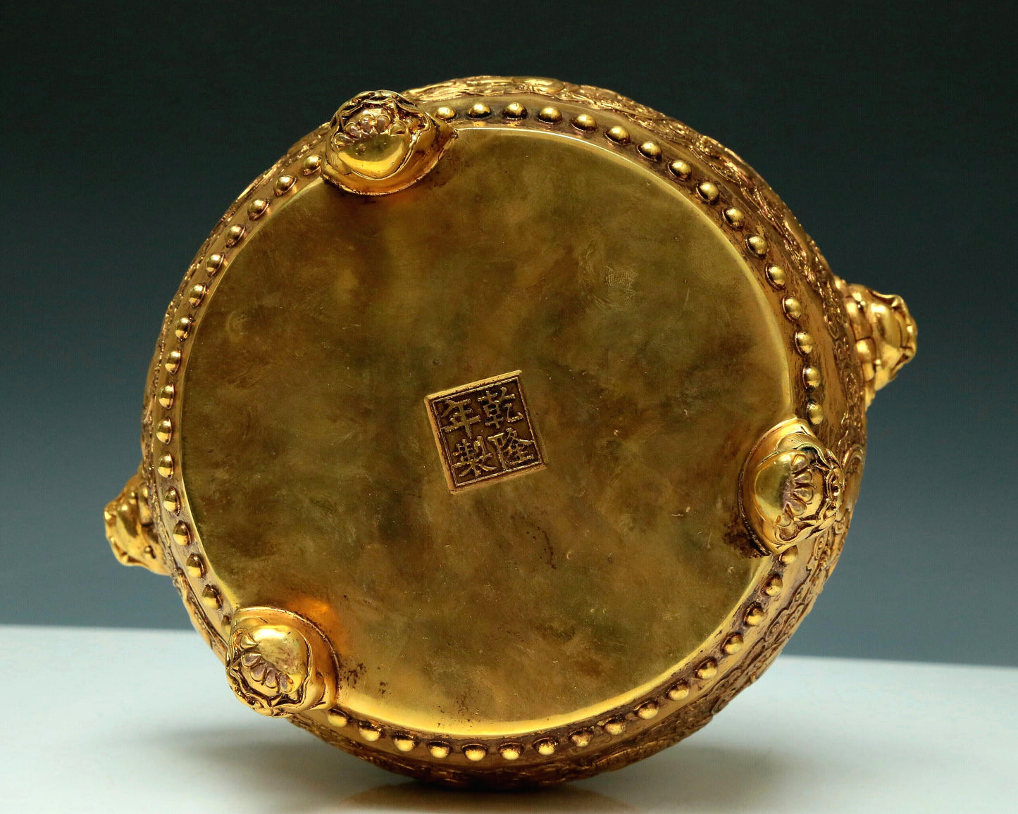 A Magnificent Gilt-Bronze 'Lion& Auspicious Cloud' Tripod Censer And Cover