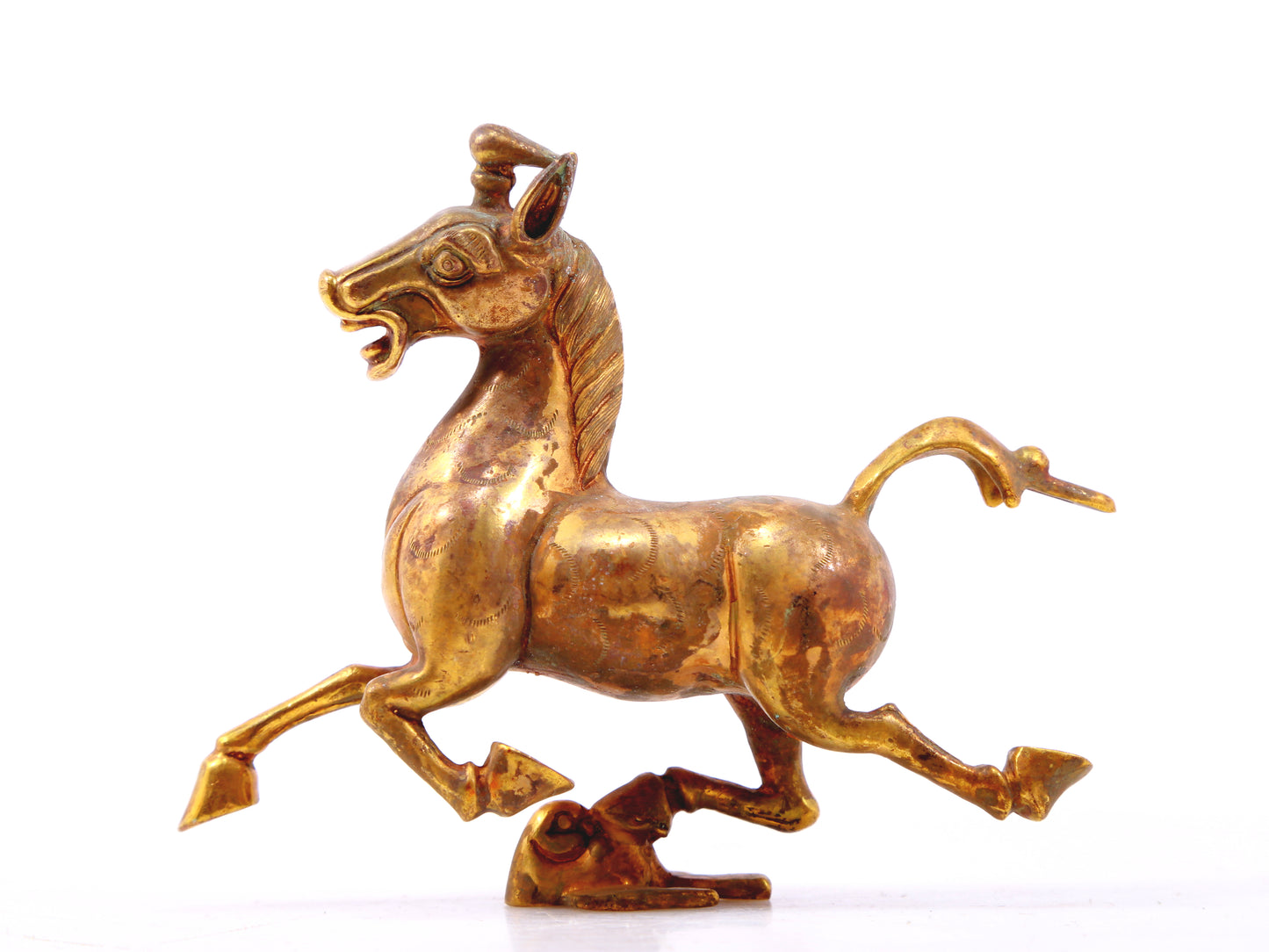 A pair of exquisite gilt bronze horse ornaments,