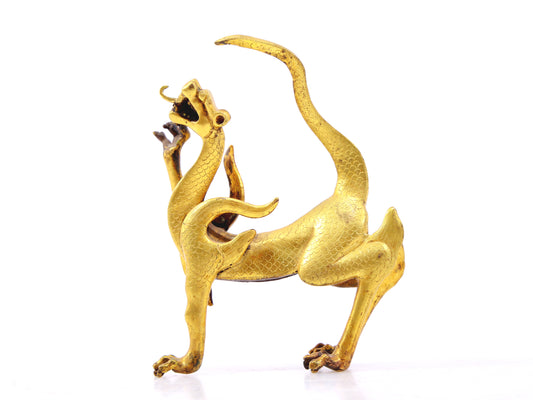 An exquisite gilt bronze animal ornament