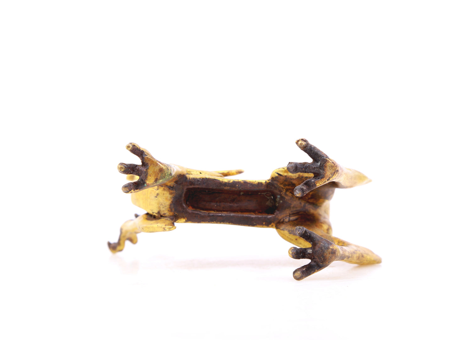 An exquisite gilt bronze animal ornament