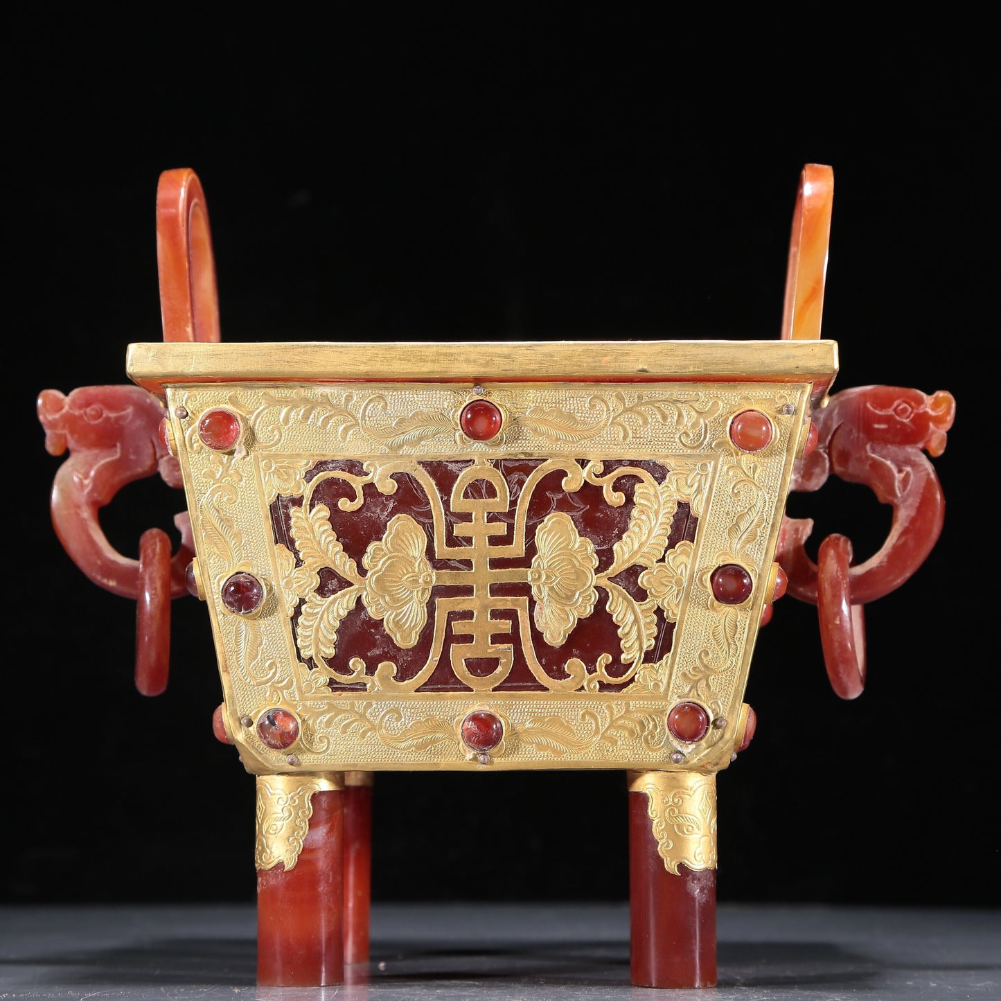 A Magnificent Agate Gold-Mounted 'Scrolling Lotus' Dragon-Handled Censer