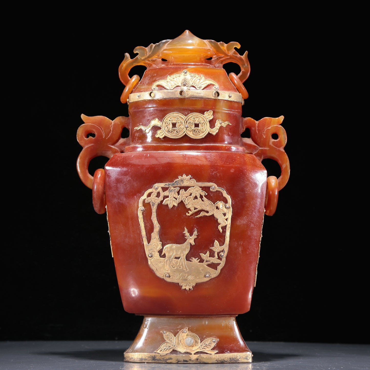 A Magnificent Agate Gold-Mounted 'Deer' Vase And Cover