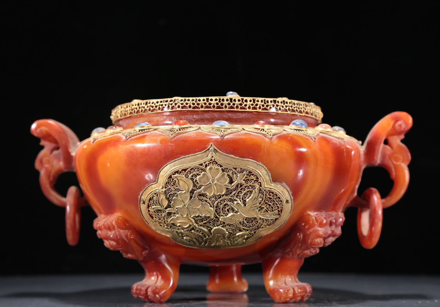 A Magnificent Agate Gold-Mounted 'Bird& Flower' Tripod Censer