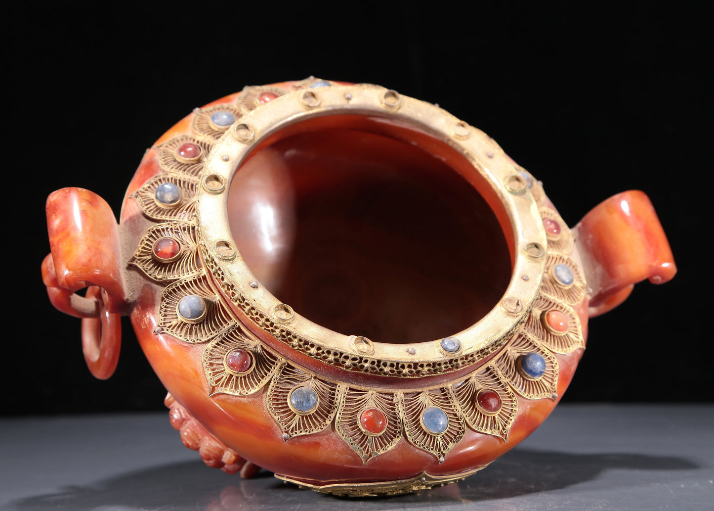 A Magnificent Agate Gold-Mounted 'Bird& Flower' Tripod Censer