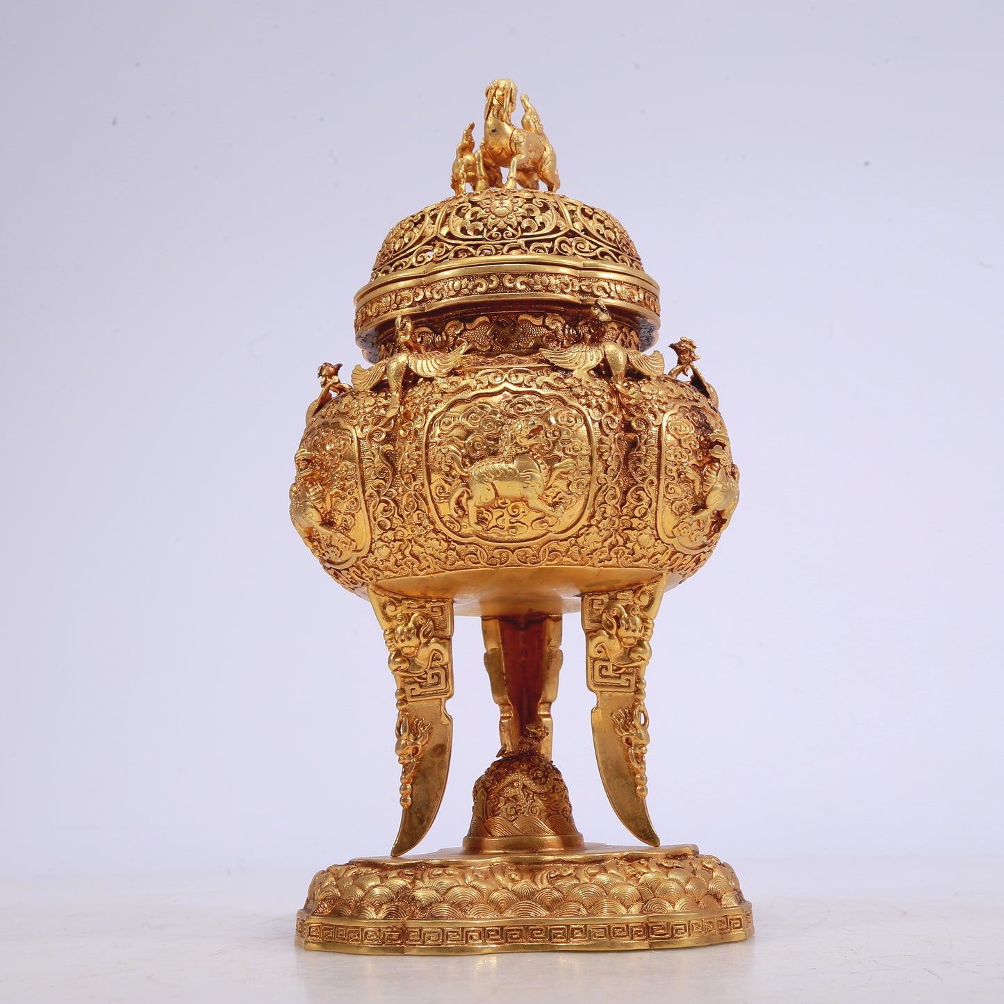 A Marvelous Gilt-Bronze 'Scrolling Lotus& Auspicious Beast' Tripod Censer And Cover