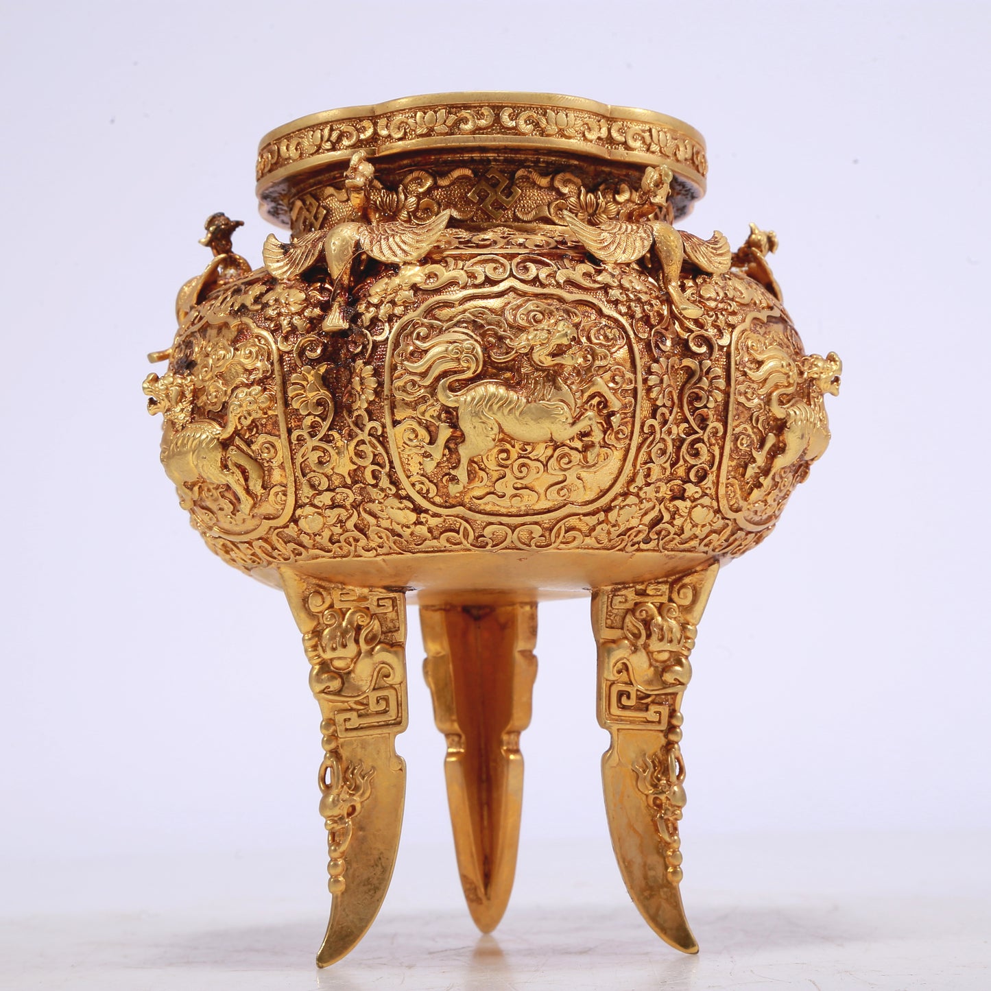 A Marvelous Gilt-Bronze 'Scrolling Lotus& Auspicious Beast' Tripod Censer And Cover