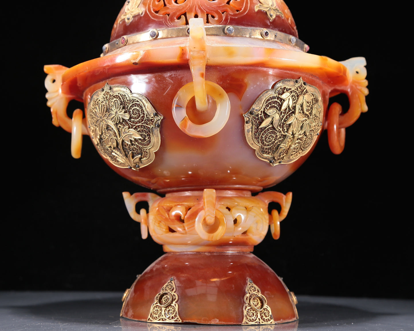 A Magnificent Agate Gold-Mounted 'Flower' Censer