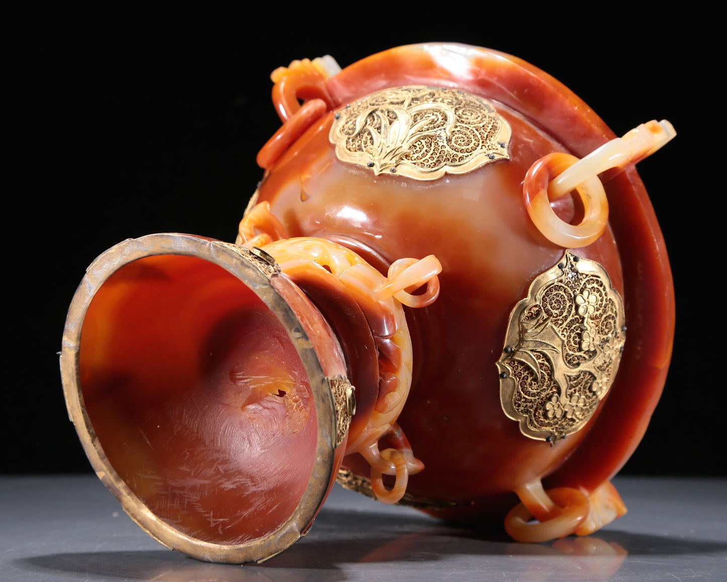 A Magnificent Agate Gold-Mounted 'Flower' Censer