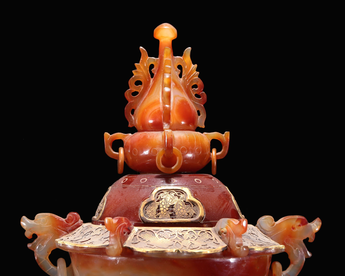 A Magnificent Agate Gold-Mounted 'Bird& Flower' Censer