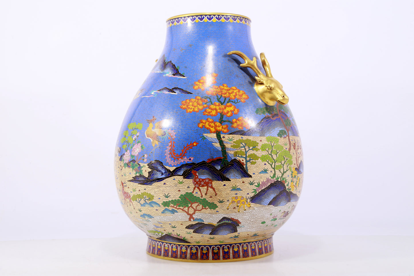 An exquisite cloisonne auspicious animal pattern deer ear bottle