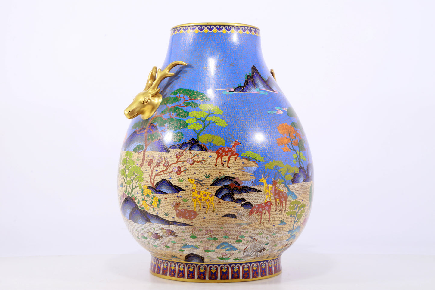 An exquisite cloisonne auspicious animal pattern deer ear bottle