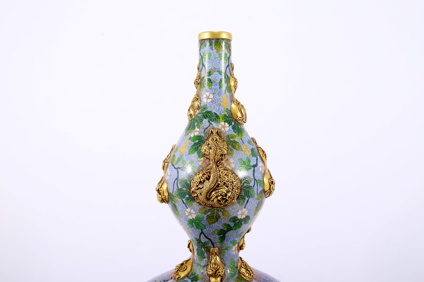 An exquisite cloisonné gourd-shaped vase with lotus pattern