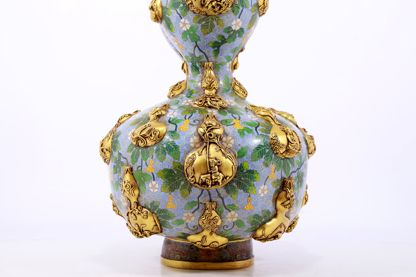 An exquisite cloisonné gourd-shaped vase with lotus pattern