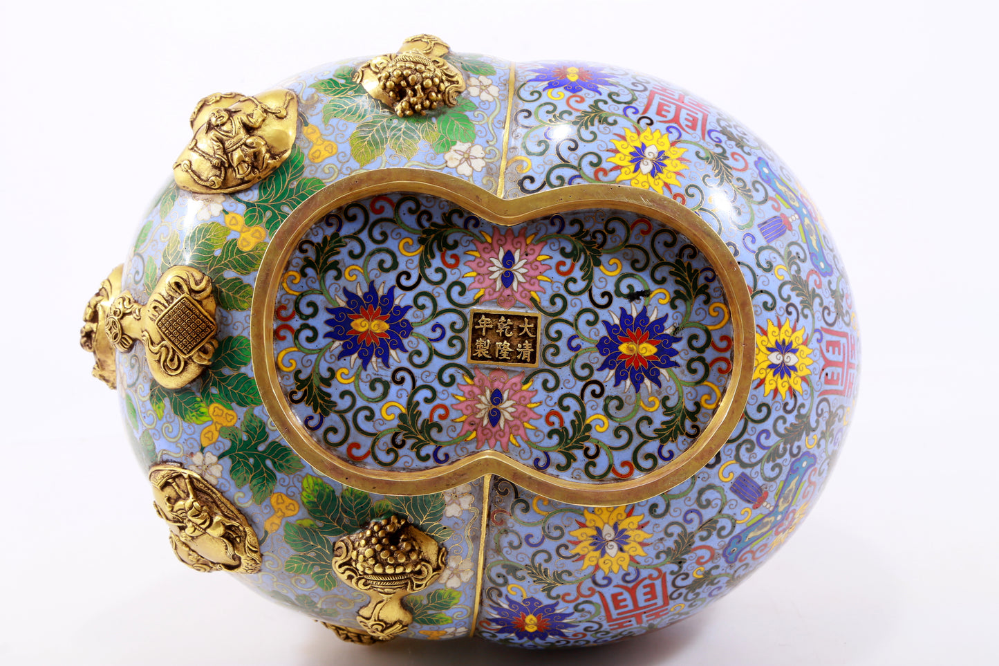 An exquisite cloisonné gourd-shaped vase with lotus pattern