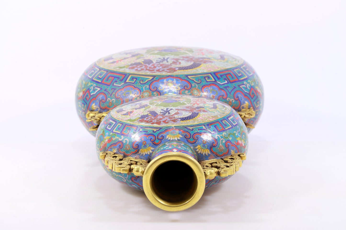 An exquisite cloisonne 'auspicious clouds and dragon' pattern gourd-shaped amphorae