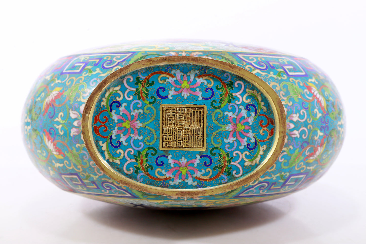 An exquisite cloisonne 'auspicious clouds and dragon' pattern gourd-shaped amphorae