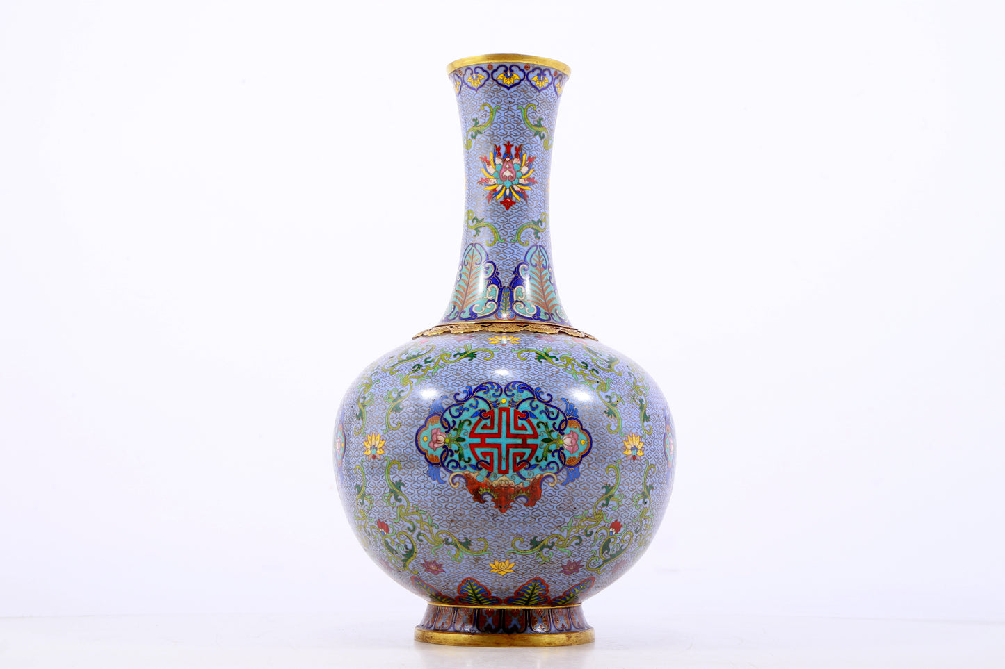 A pair of exquisite cloisonné vases with lotus pattern