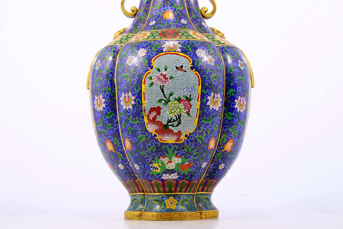 A stunning cloisonné vase with flower and bird patterns