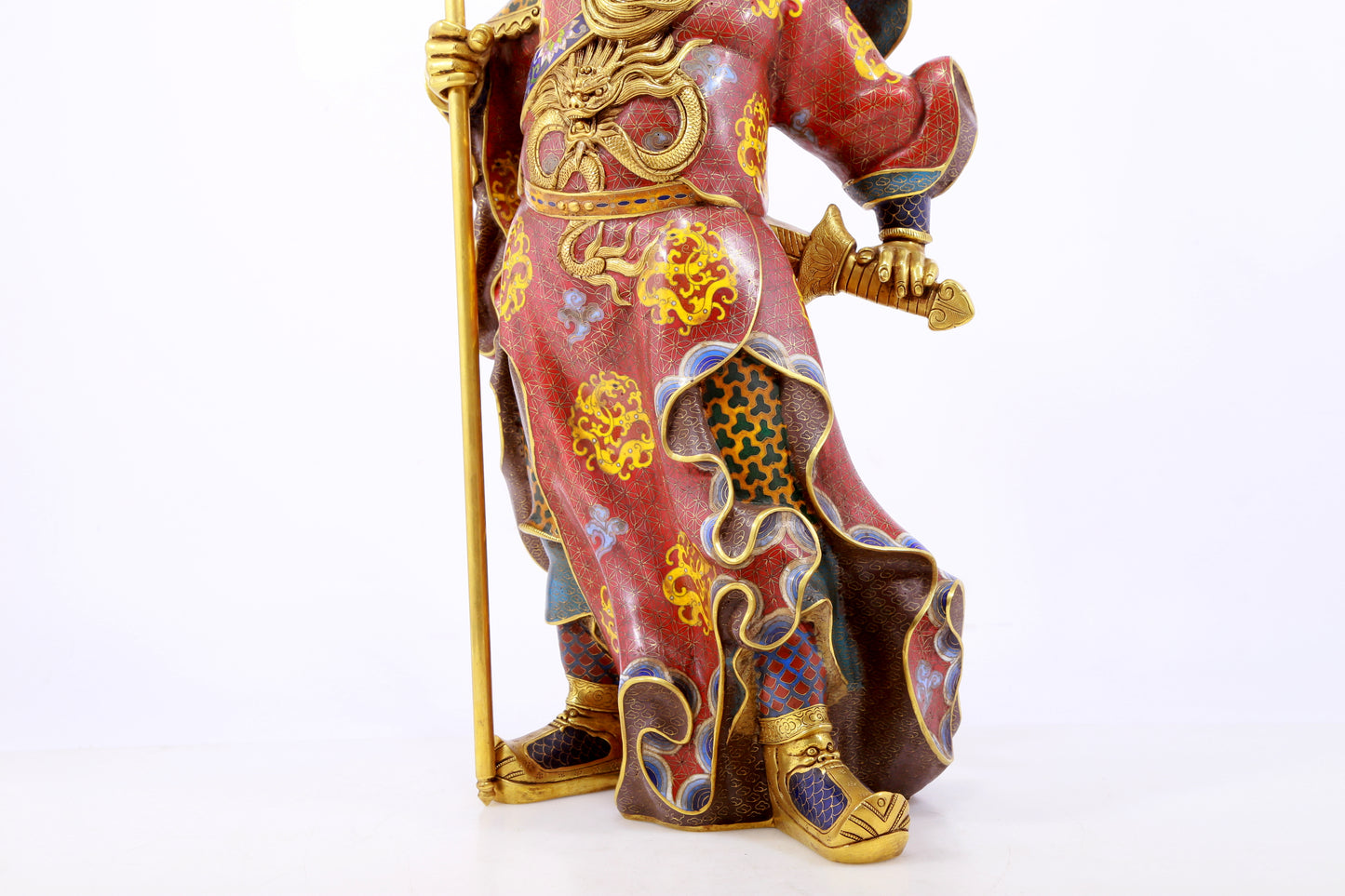 A majestic cloisonné statue of Guan Gong