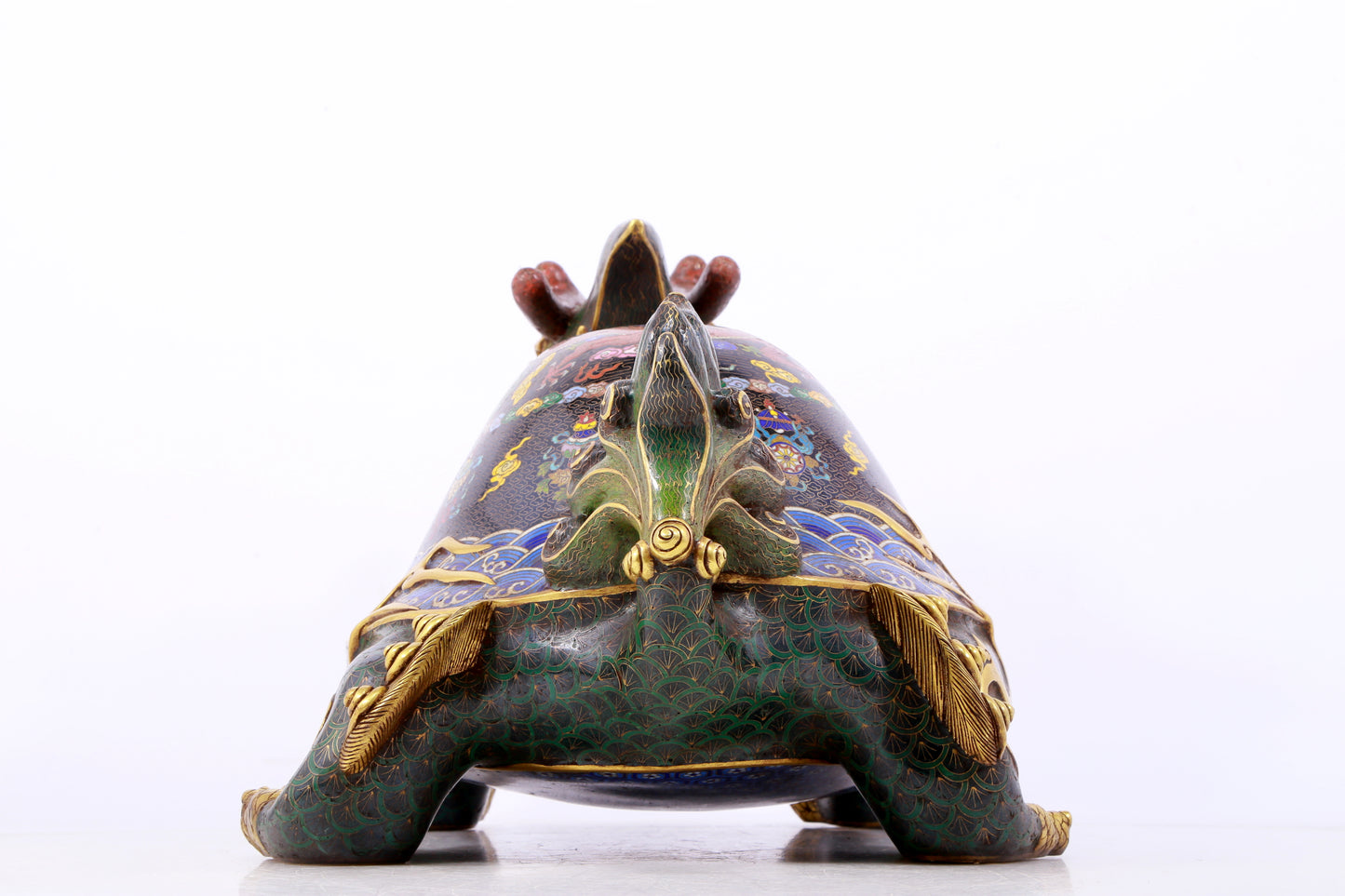 A precious cloisonne auspicious animal ornament