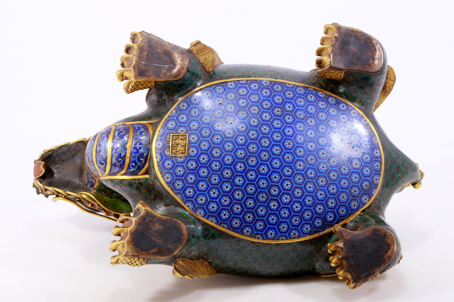 A precious cloisonne auspicious animal ornament