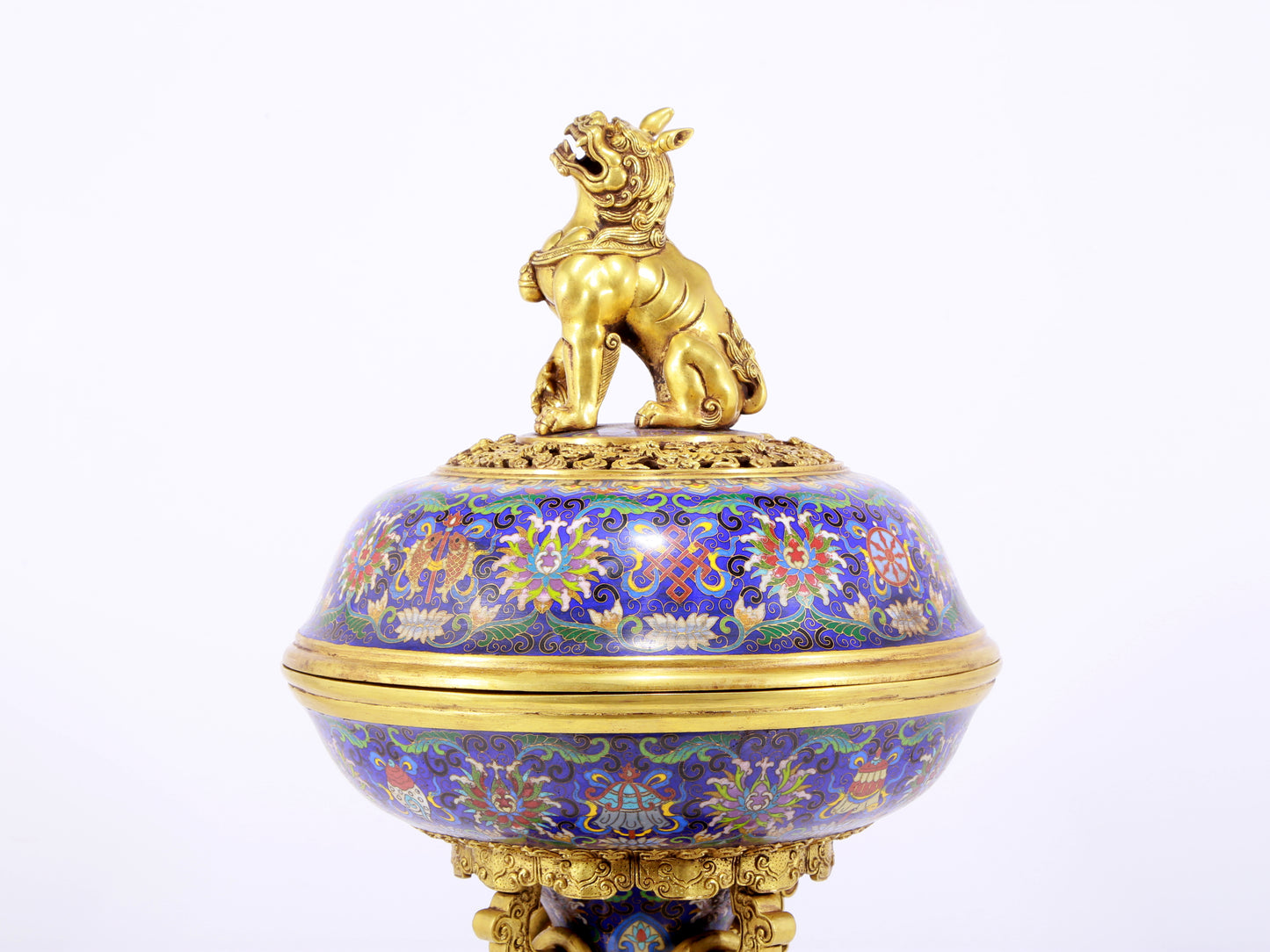 A perfect cloisonné 'lotus and Eight dharma-vessel' pattern box