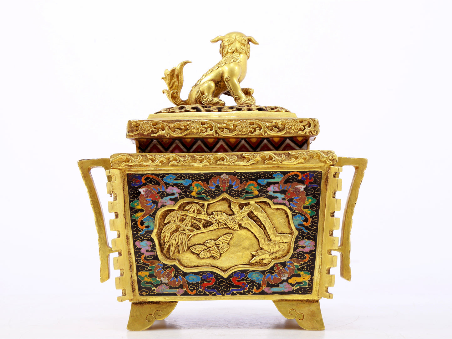 An exquisite cloisonné 'Clouds and Bats' pattern double-eared censer with lid