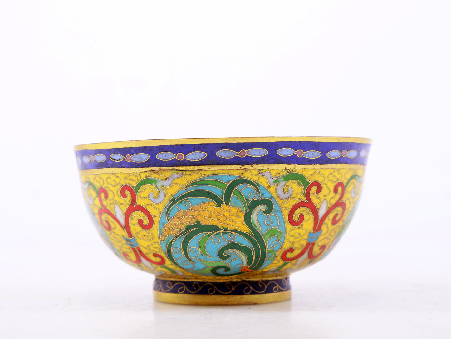 An exquisite cloisonne 'fruit and vegetable' pattern bowl