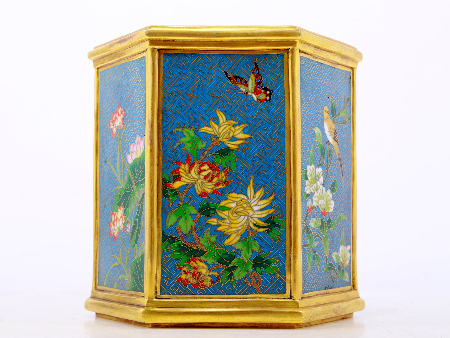 An exquisite cloisonne 'flower and bird' pattern pen holder