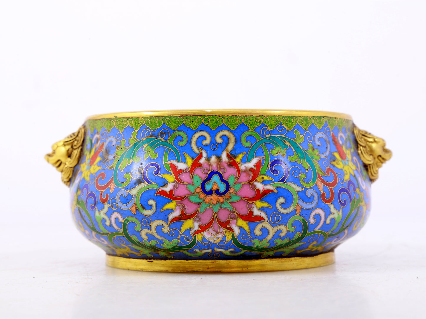 An exquisite cloisonné censer with lotus and animal ears pattern